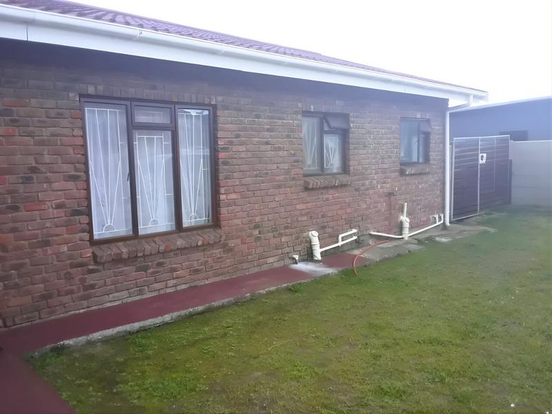 3 Bedroom Property for Sale in Heiderand Western Cape